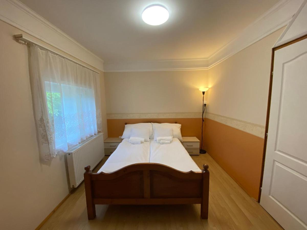 Rév1 Vendégház Révfülöp Exterior foto